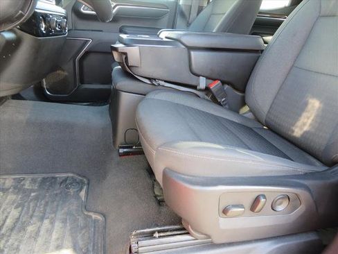 Used 2022 Chevrolet Silverado 1500 LT image 17