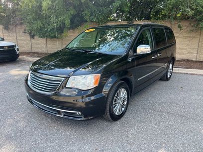 Used 2014 Chrysler Town & Country Touring-L w/ Driver Convenience Group