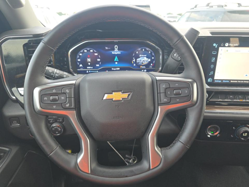 Used 2023 Chevrolet Silverado 1500 LT AWD/4WD image 13