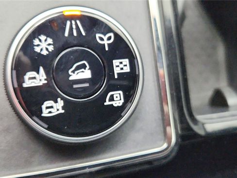 Used 2024 Nissan Pathfinder Rock Creek AWD/4WD image 19