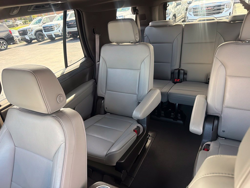 Used 2021 GMC Yukon SLT w/ SLT Luxury Plus Package RWD image 28