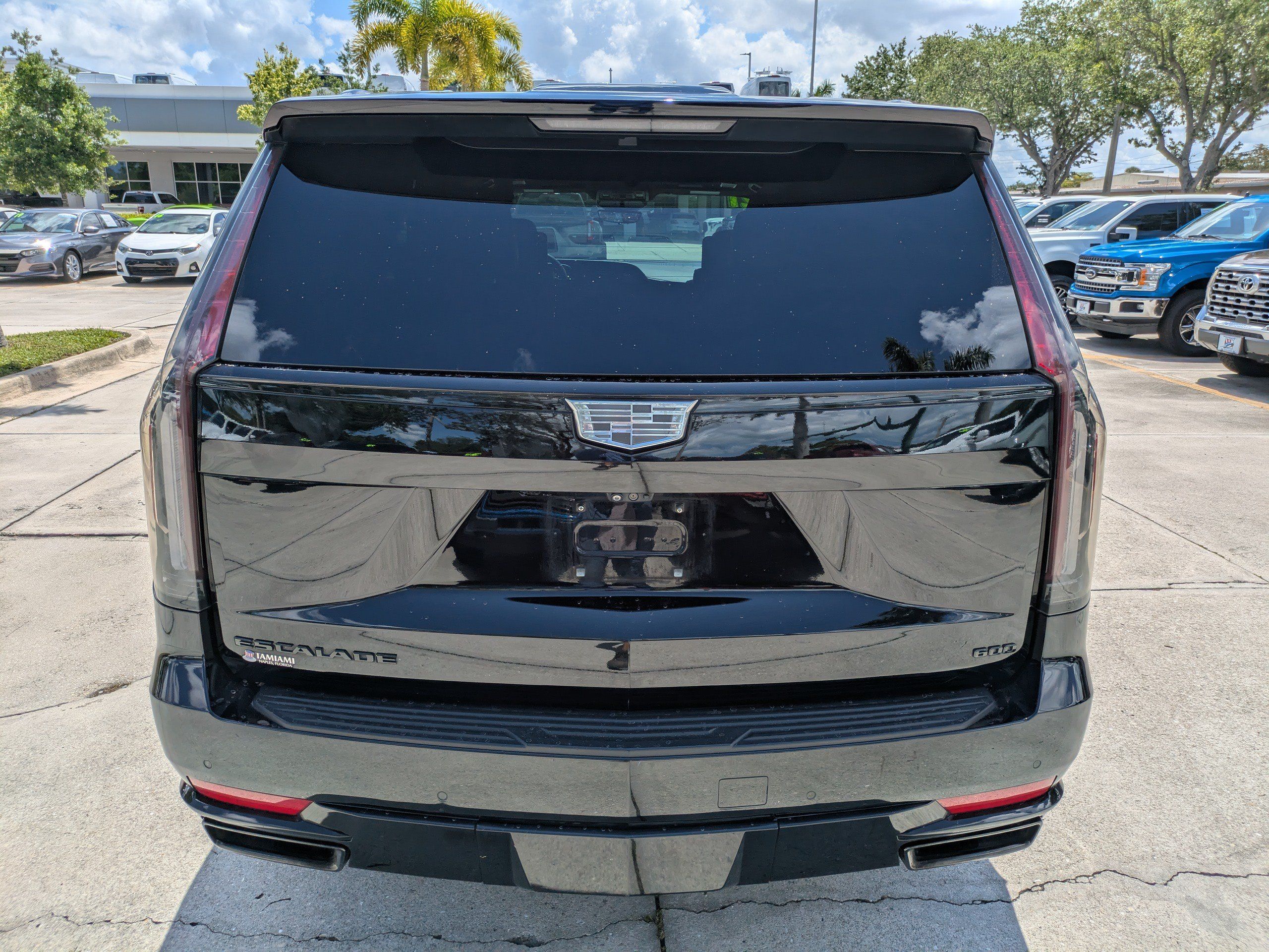 Used 2021 Cadillac Escalade Sport Platinum AWD/4WD image 5