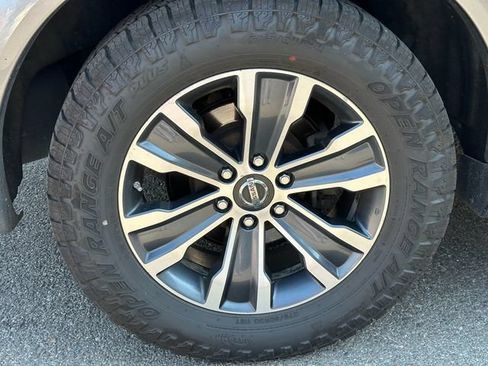 Used 2018 Nissan Armada SL w/ Moonroof Package AWD/4WD image 15