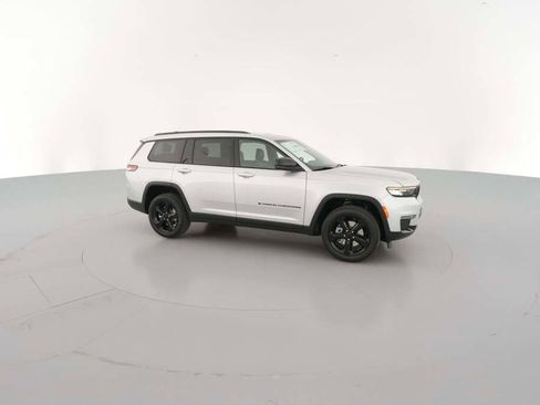New 2025 Jeep Grand Cherokee L Limited w/ Black Appearance Package image 15