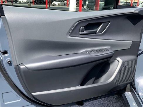 New 2026 Toyota Prius LE image 10