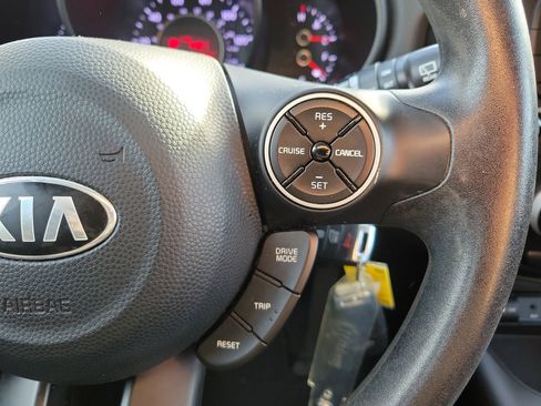 Used 2018 Kia Soul image 28