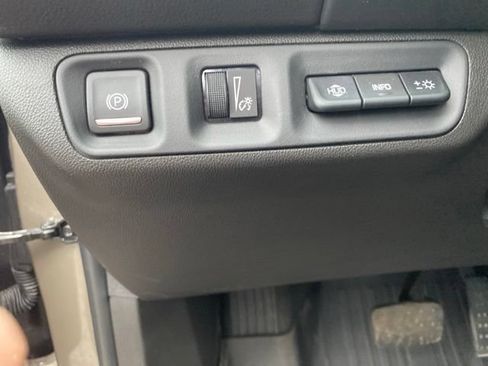 Used 2023 GMC Acadia Denali AWD/4WD image 24