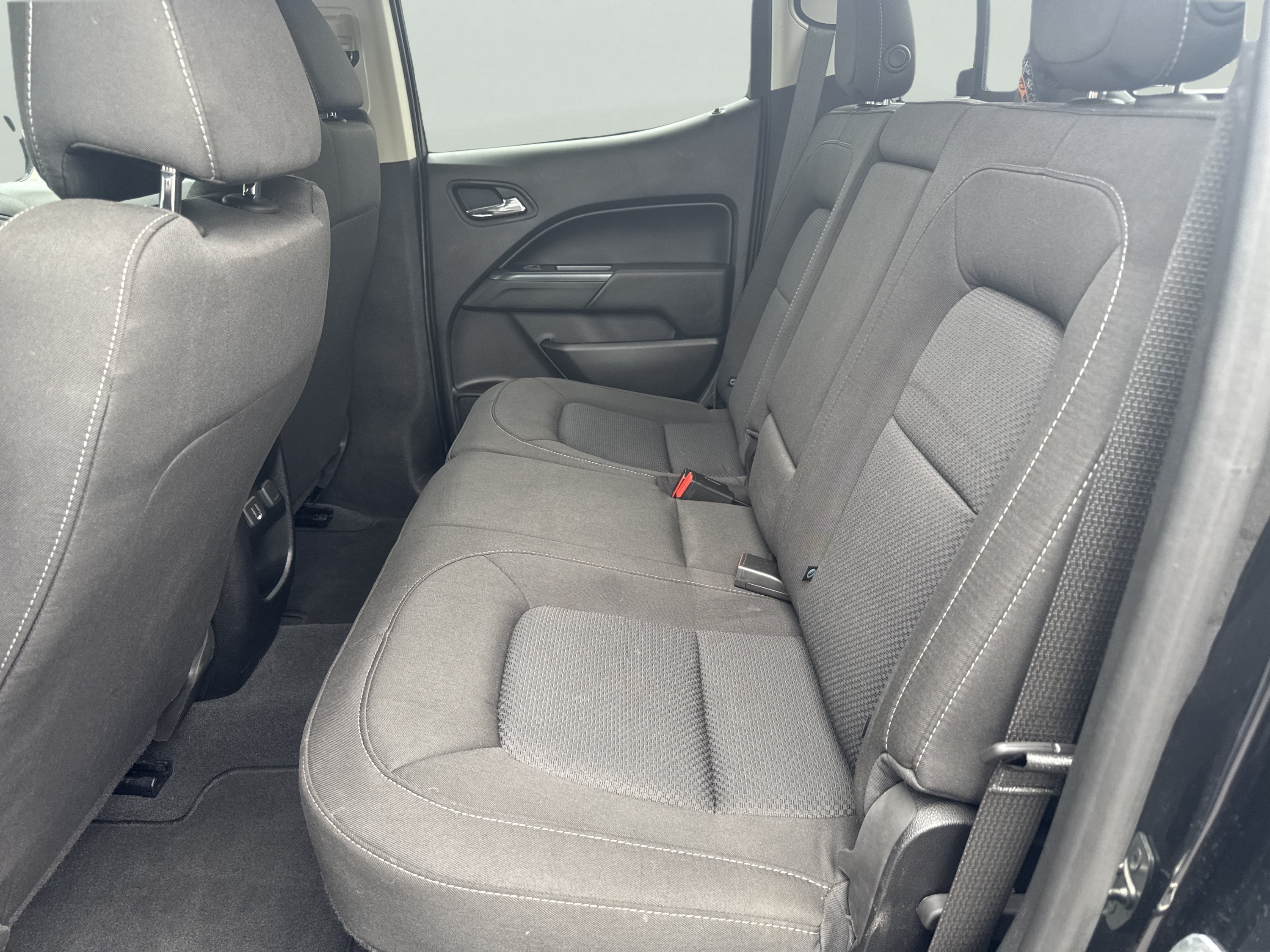 Used 2022 Chevrolet Colorado LT w/ Trail Boss Package AWD/4WD image 19
