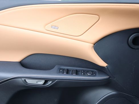 Used 2025 Lexus RX 350 image 12