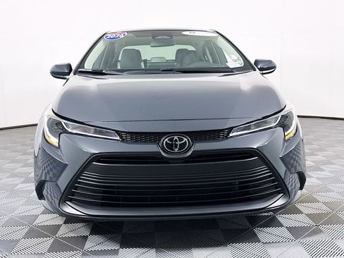 Used 2026 Toyota Corolla LE FWD image 2