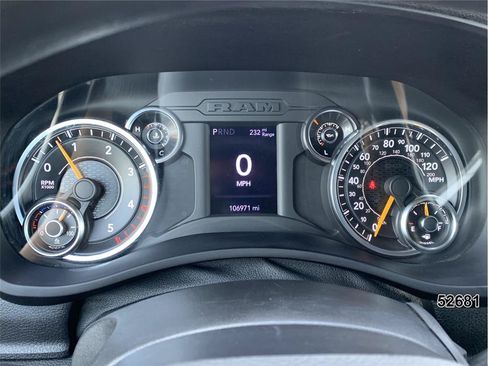 Used 2022 RAM 3500 4x4 Crew Cab DRW image 35