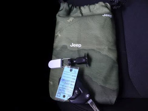 Used 2023 Jeep Wrangler Unlimited Sport AWD/4WD image 42