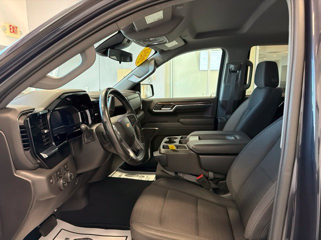 Used 2024 Chevrolet Silverado 1500 LT AWD/4WD image 11