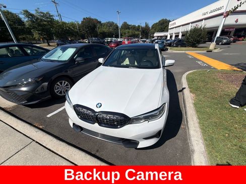 Used 2020 BMW 330i xDrive Sedan w/ Premium Package AWD/4WD image 4