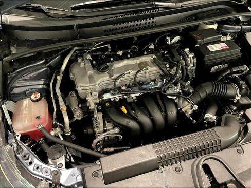 Used 2022 Toyota Corolla LE FWD image 29