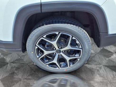Certified 2025 Jeep Compass Limited AWD/4WD image 21