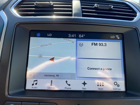 Used 2017 Ford Explorer Platinum AWD/4WD image 32