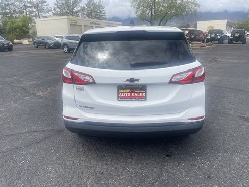Used 2020 Chevrolet Equinox LS FWD image 4