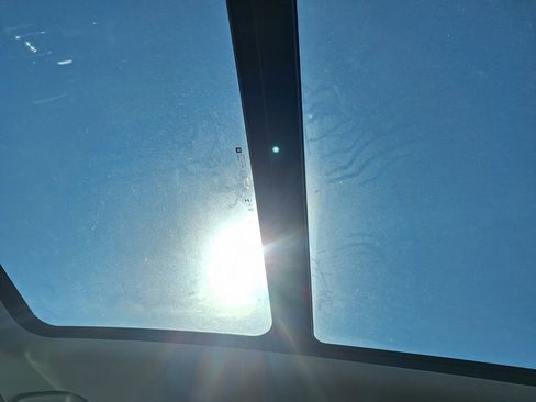 Used 2024 Buick Envision Avenir image 21