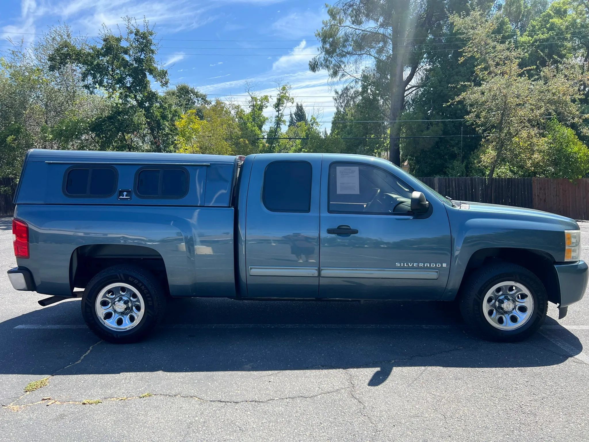 Used 2009 Chevrolet Silverado 1500 LT RWD image 4
