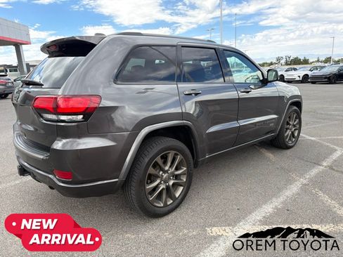 Used 2017 Jeep Grand Cherokee Limited 75th Anniversary AWD/4WD image 9