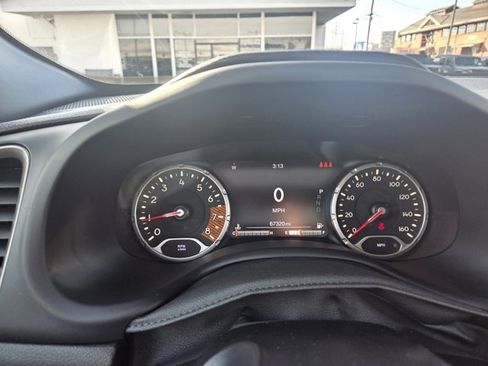 Used 2019 Jeep Renegade Limited w/ Quick Order Package 22P image 10