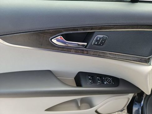 Used 2019 Lincoln Nautilus Select AWD/4WD image 17
