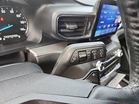 Used 2020 Ford Explorer XLT w/ Equipment Group 202A AWD/4WD image 12