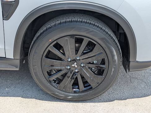 New 2026 Mitsubishi Outlander Sport LE AWD/4WD image 11