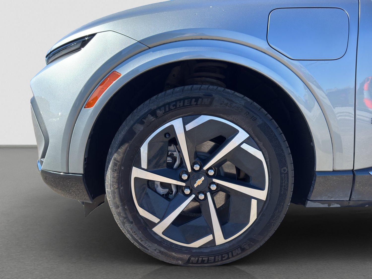 Certified 2024 Chevrolet Equinox EV LT FWD image 20