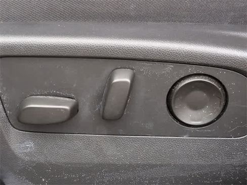 Used 2021 Buick Envision Essence w/ Sport Touring Package image 16