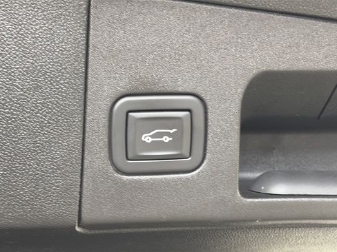 Certified 2023 Cadillac XT5 Premium Luxury w/ Technology Package image 17