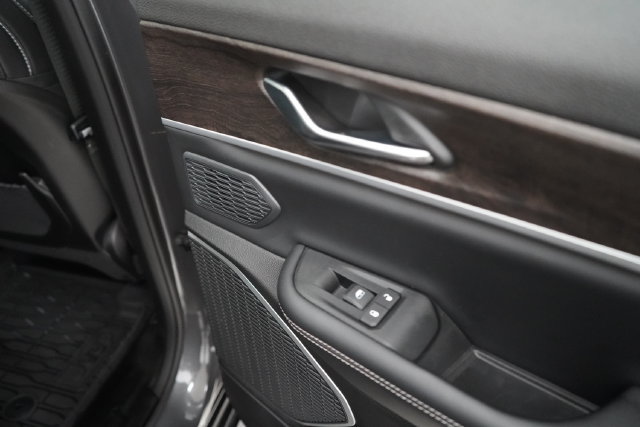 Used 2026 Jeep Grand Cherokee Limited AWD/4WD image 49