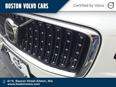 Certified 2024 Volvo V60 B5 Cross Country Ultimate image 1