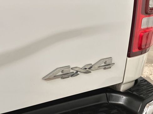 Used 2022 RAM 2500 Big Horn w/ Level 1 Equipment Group AWD/4WD image 18