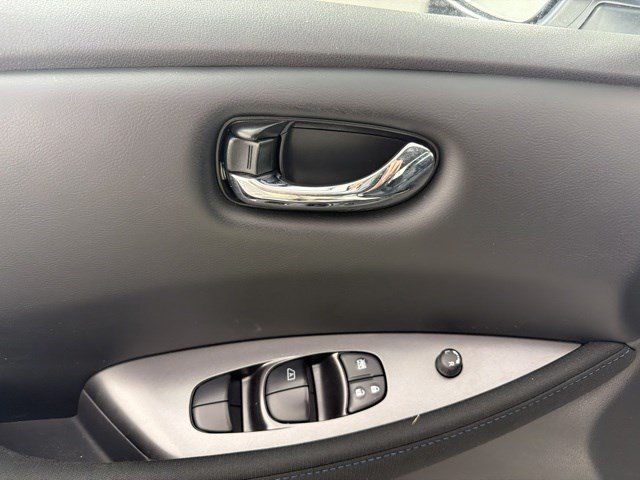 Used 2024 Nissan Leaf S FWD image 26
