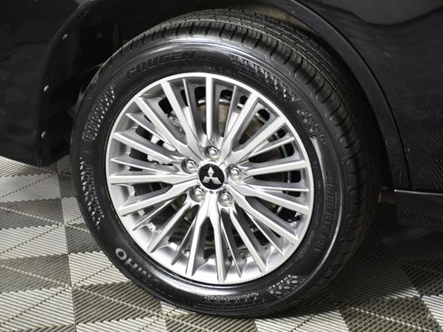 Used 2020 Mitsubishi Outlander SEL image 56