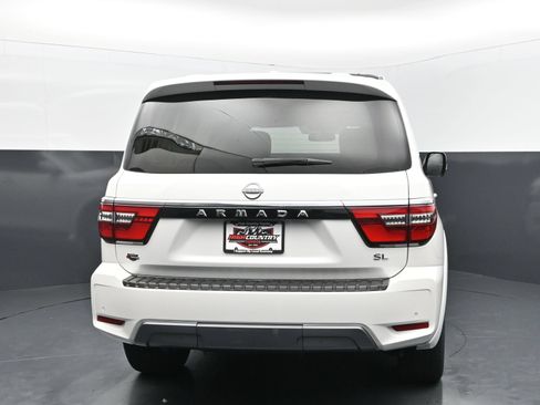 Used 2023 Nissan Armada SL w/ Captain's Chairs Package AWD/4WD image 5