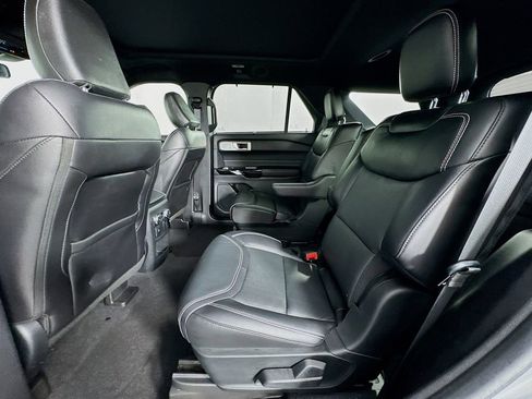 Used 2021 Ford Explorer ST w/ Equipment Group 401A image 23