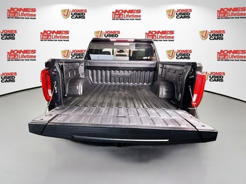 Used 2020 GMC Sierra 1500 SLT w/ SLT Premium Plus Package AWD/4WD image 30