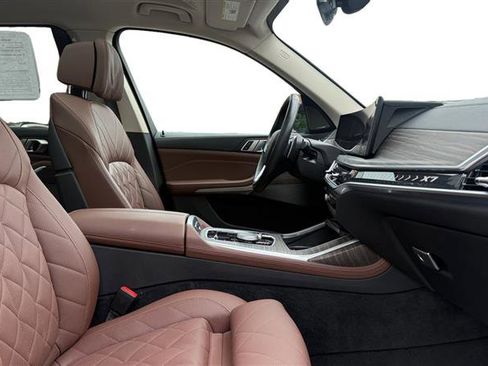 Used 2023 BMW X7 xDrive40i w/ Premium Package AWD/4WD image 17