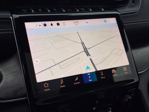 Used 2023 Jeep Grand Cherokee L Limited w/ Black Appearance Package image 29