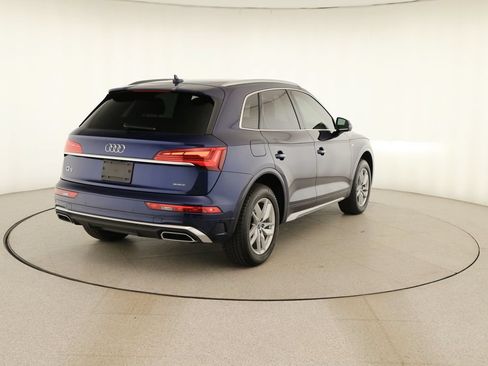 Certified 2022 Audi Q5 2.0T Premium w/ Convenience Package AWD/4WD image 6