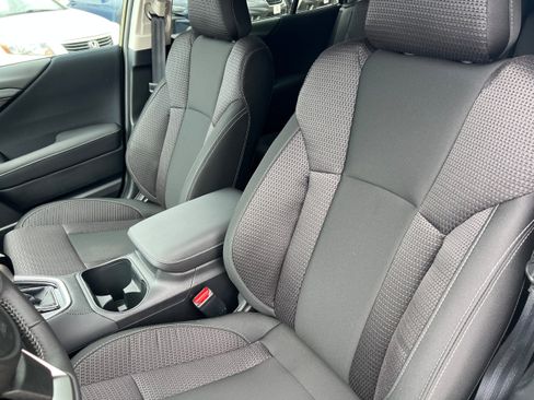 Certified 2025 Subaru Outback Premium w/ Popular Package #1A image 18