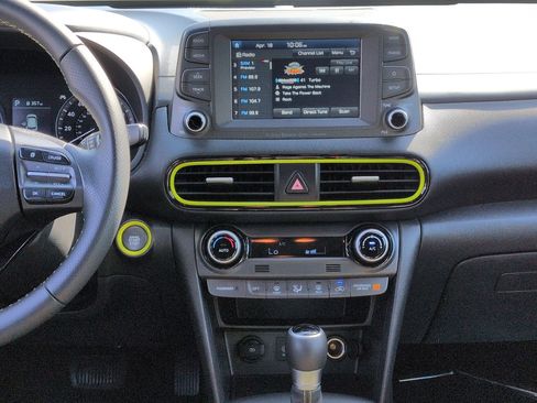 Used 2019 Hyundai Kona Limited image 29