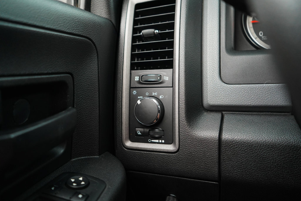 Used 2017 RAM 2500 Tradesman w/ Chrome Appearance Group AWD/4WD image 33