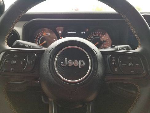 Used 2024 Jeep Wrangler Sport AWD/4WD image 26