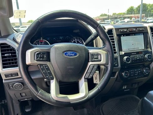 Used 2018 Ford F250 Lariat w/ FX4 Off-Road Package AWD/4WD image 14