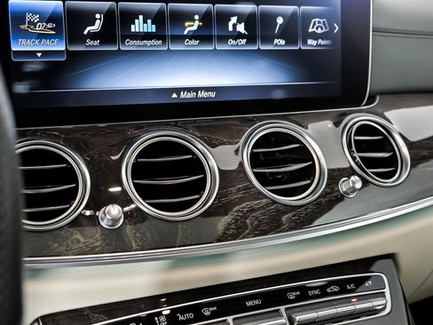 Used 2019 Mercedes-Benz E 63 AMG S w/ Driver Assistance Package image 38