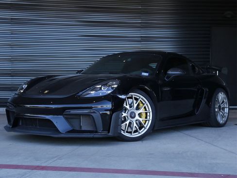 Certified 2024 Porsche 718 Cayman GT4 RS image 1